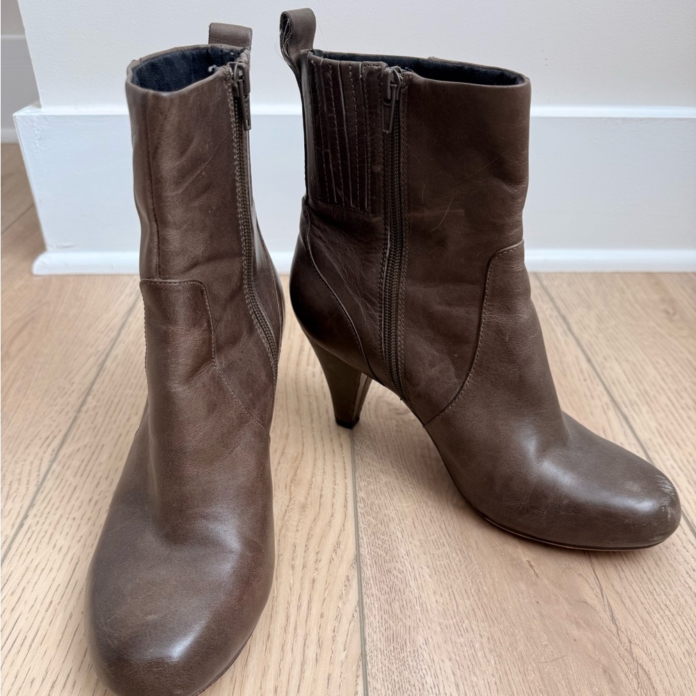 Clarks Indigo Green Taupe Leather Heeled Boots